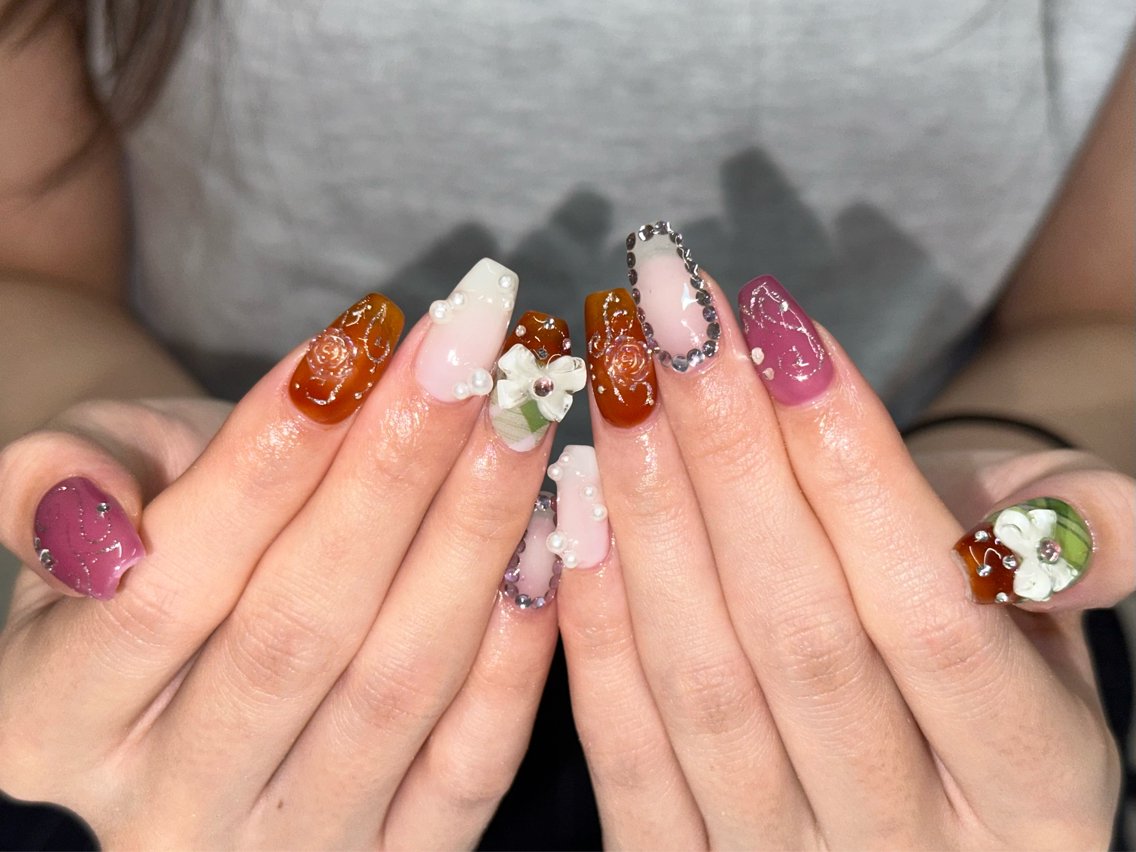ネイル ハンドネイル mis uzuのネイルデザイン