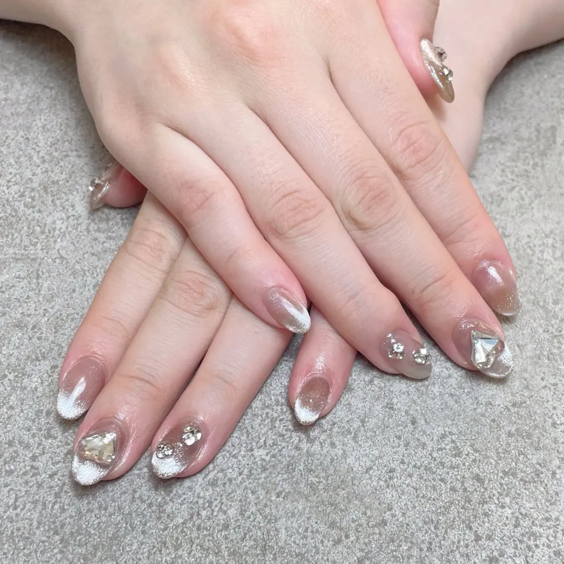 ネイル マグネットネイル ハンドネイル nailroom DIASOMNIAのネイルデザイン