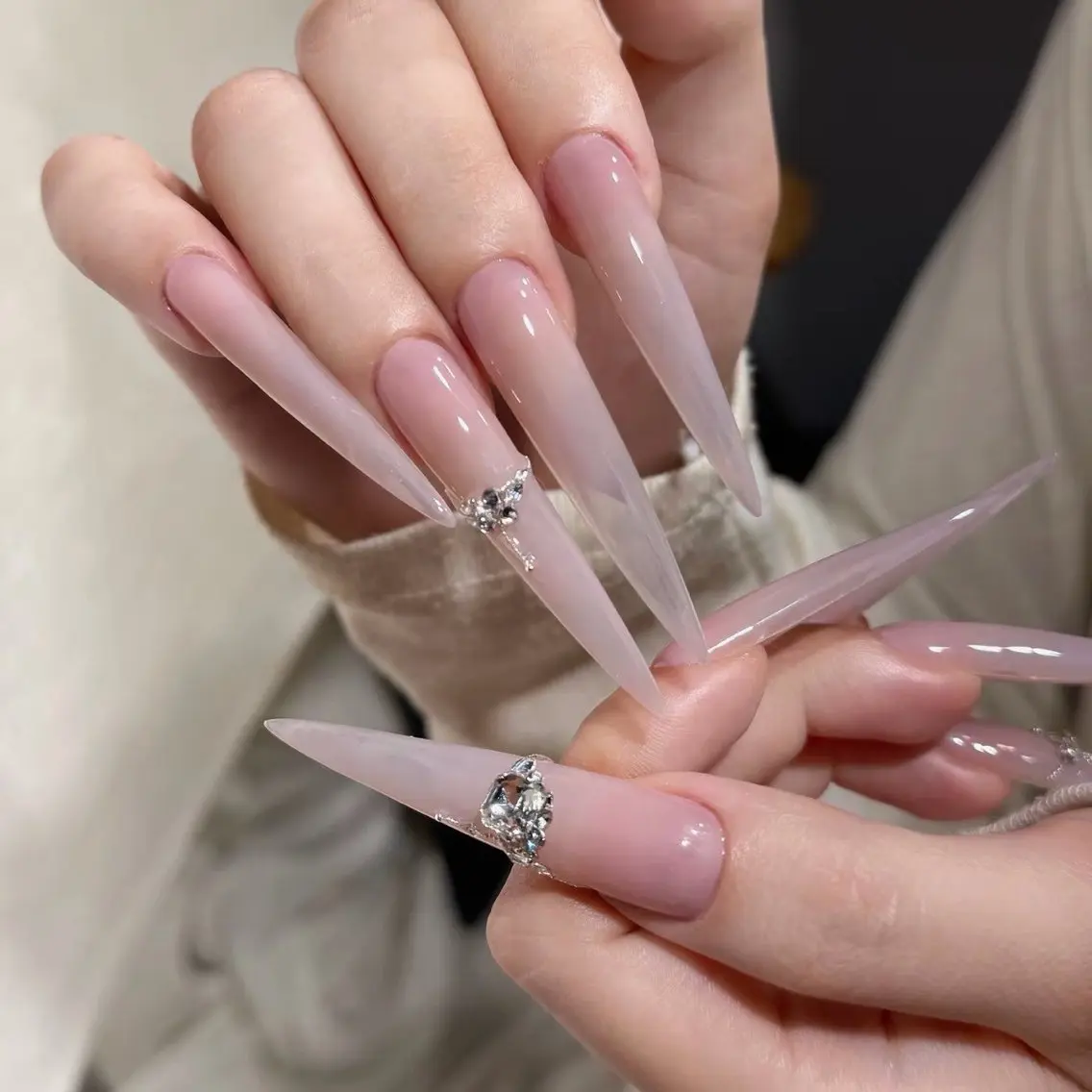 ネイル ハンドネイル Luna Gladeのネイルデザイン
