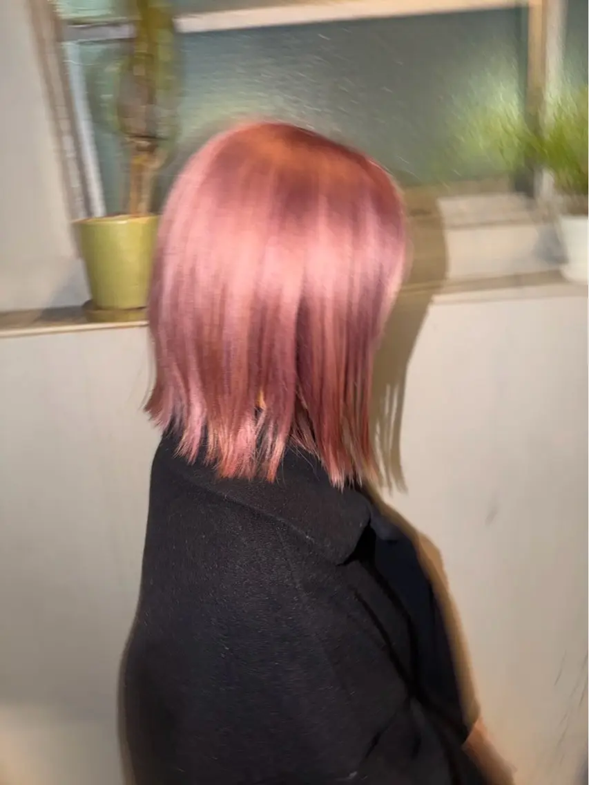 カラー ブリーチ 黒木 千晴のヘアスタイル