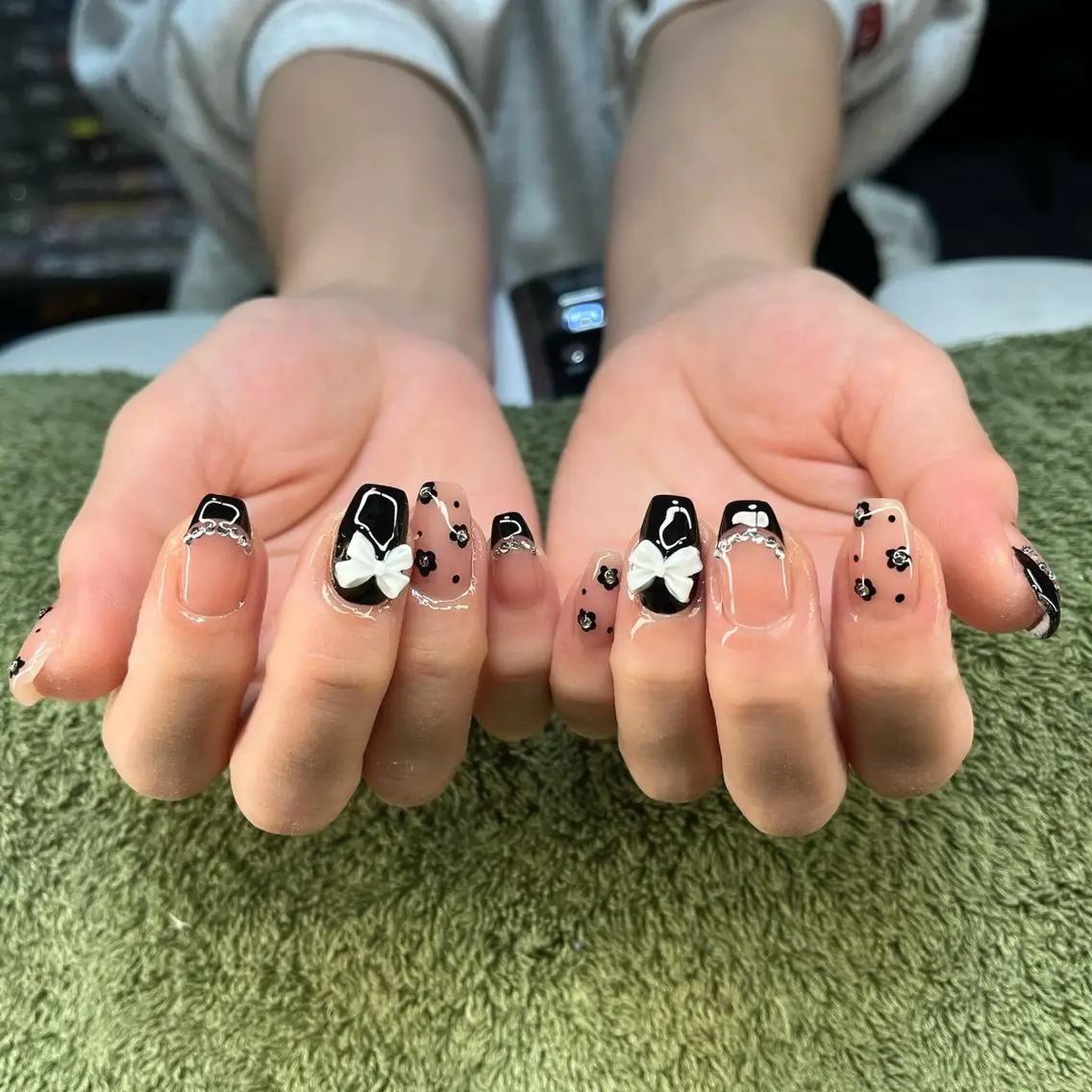 ネイル ハンドネイル フットネイル MHR nailのネイルデザイン