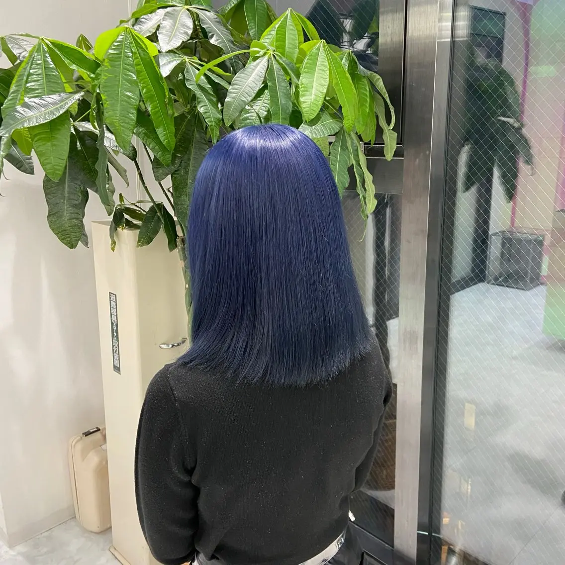 セミロング カラー パーマ ヘアアレンジ 透明感ブリーチカラー 🌈TOMOHIROのヘアスタイル