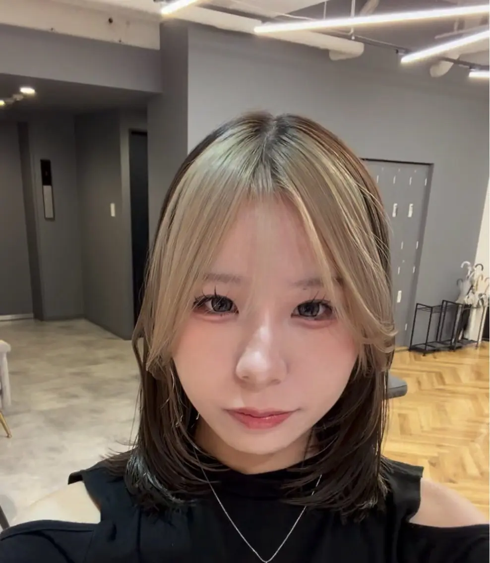 ミディアム 真下 瑞歩のヘアスタイル