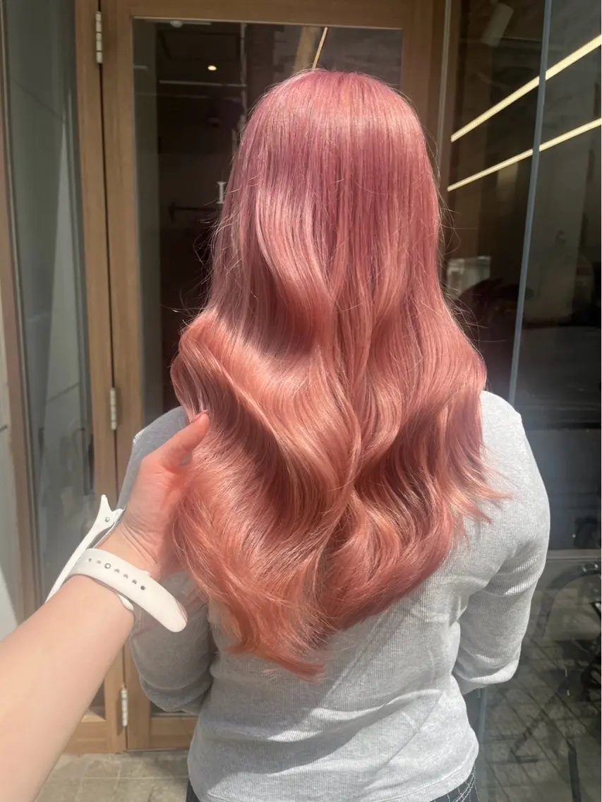 ロング カラー ヘアカラー トリートメント ヘアセット Libero / Hisaのヘアスタイル