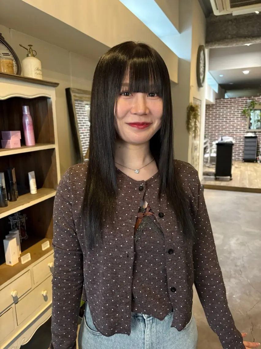 ロング パーマ 縮毛矯正 カット 縮毛矯正 ichika/顔周り /似合わせカラー🩵のヘアスタイル