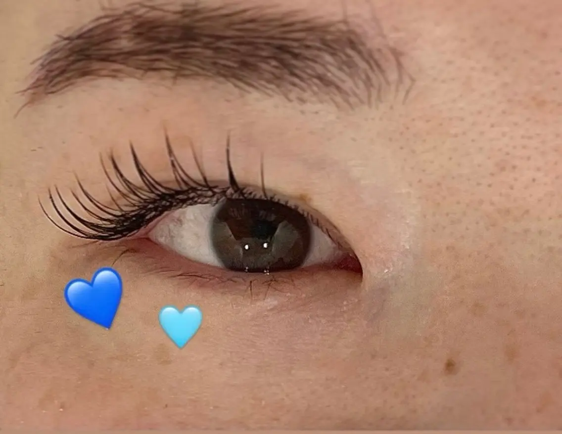 ご新規様限定💞フラットラッシュ 100本💞アイシャンプー付きの写真