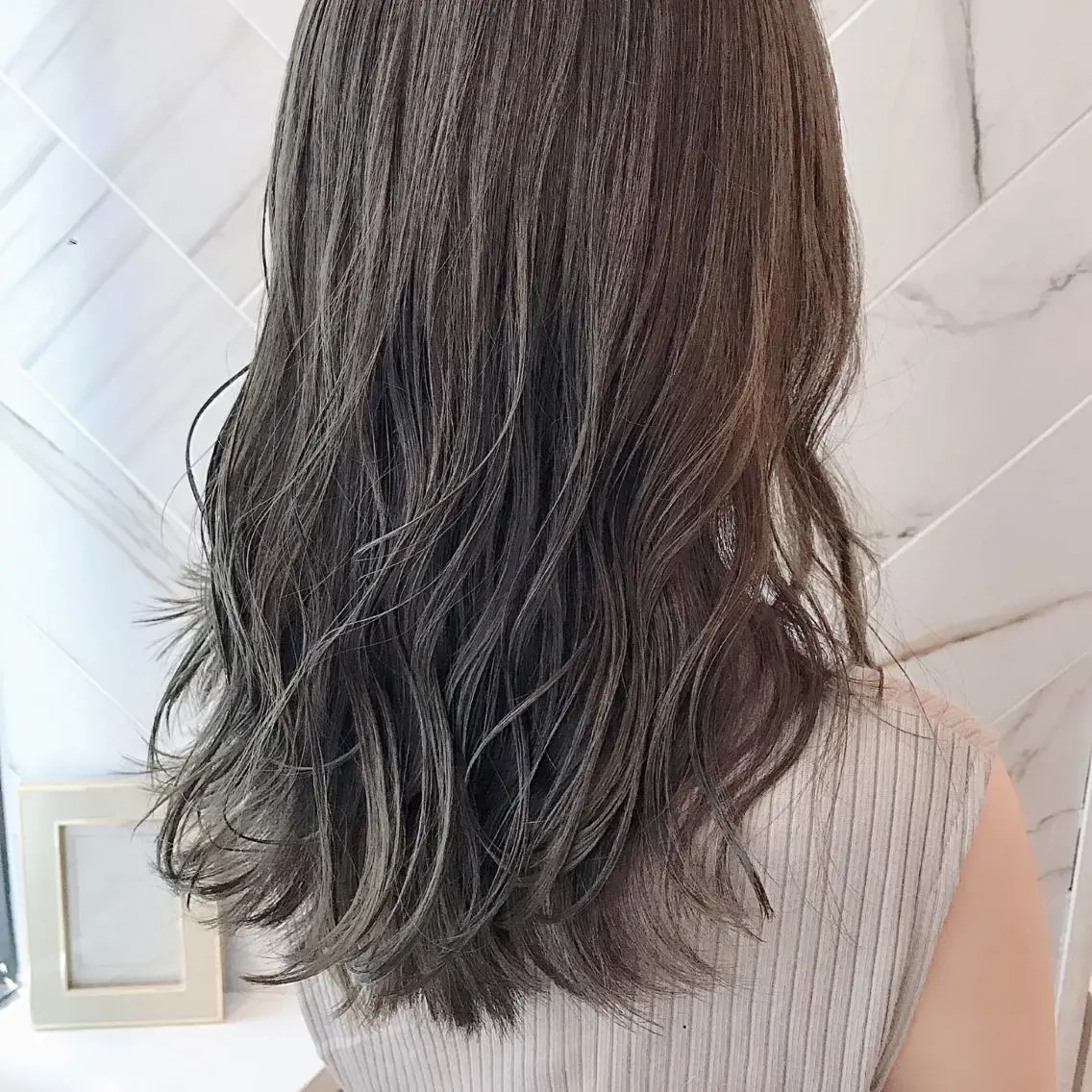 セミロング カラー グレージュ オリーブグレージュ オリーブグレー オレンジ 上條 航平のヘアスタイル