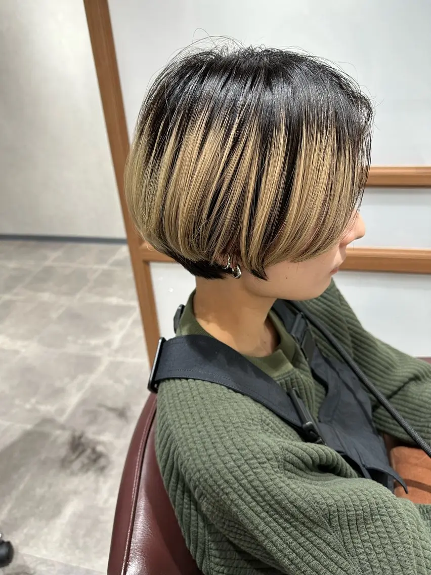 ショート ボブ 伊藤 慎吾のヘアスタイル