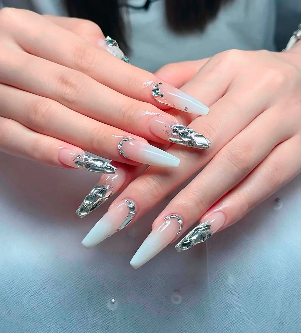ネイル チークネイル フレンチネイル キラキラネイル 韓国ネイル マグネットネイル ハンドネイル yuuna hbabynailのネイルデザイン