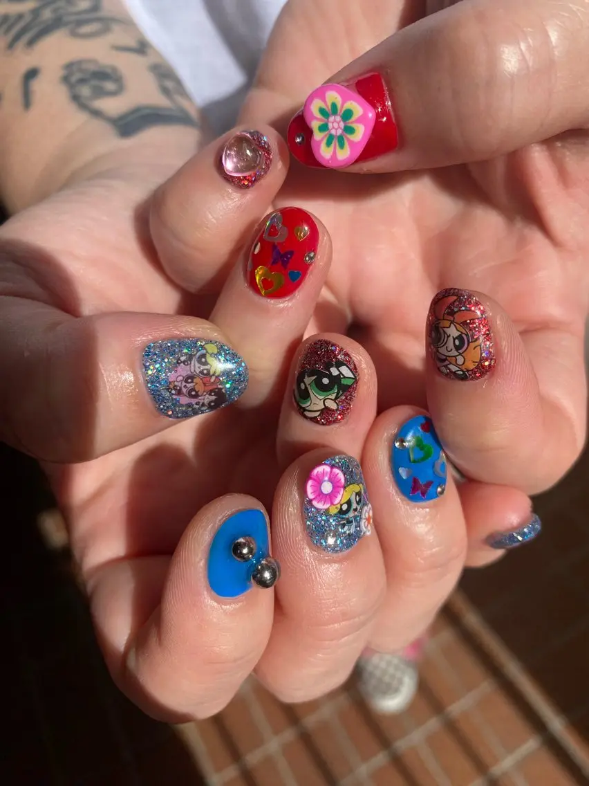 ネイル 個性派🌺推しネイル 💅💞hota🐇のネイルデザイン