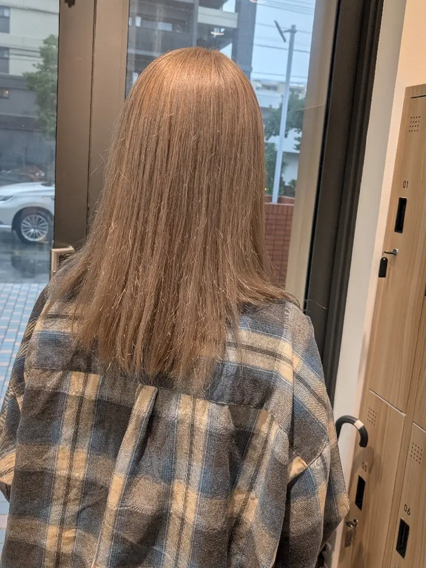 セミロング カラー ヘアカラー 田端みおと🐱 SoZoBridgeのヘアスタイル