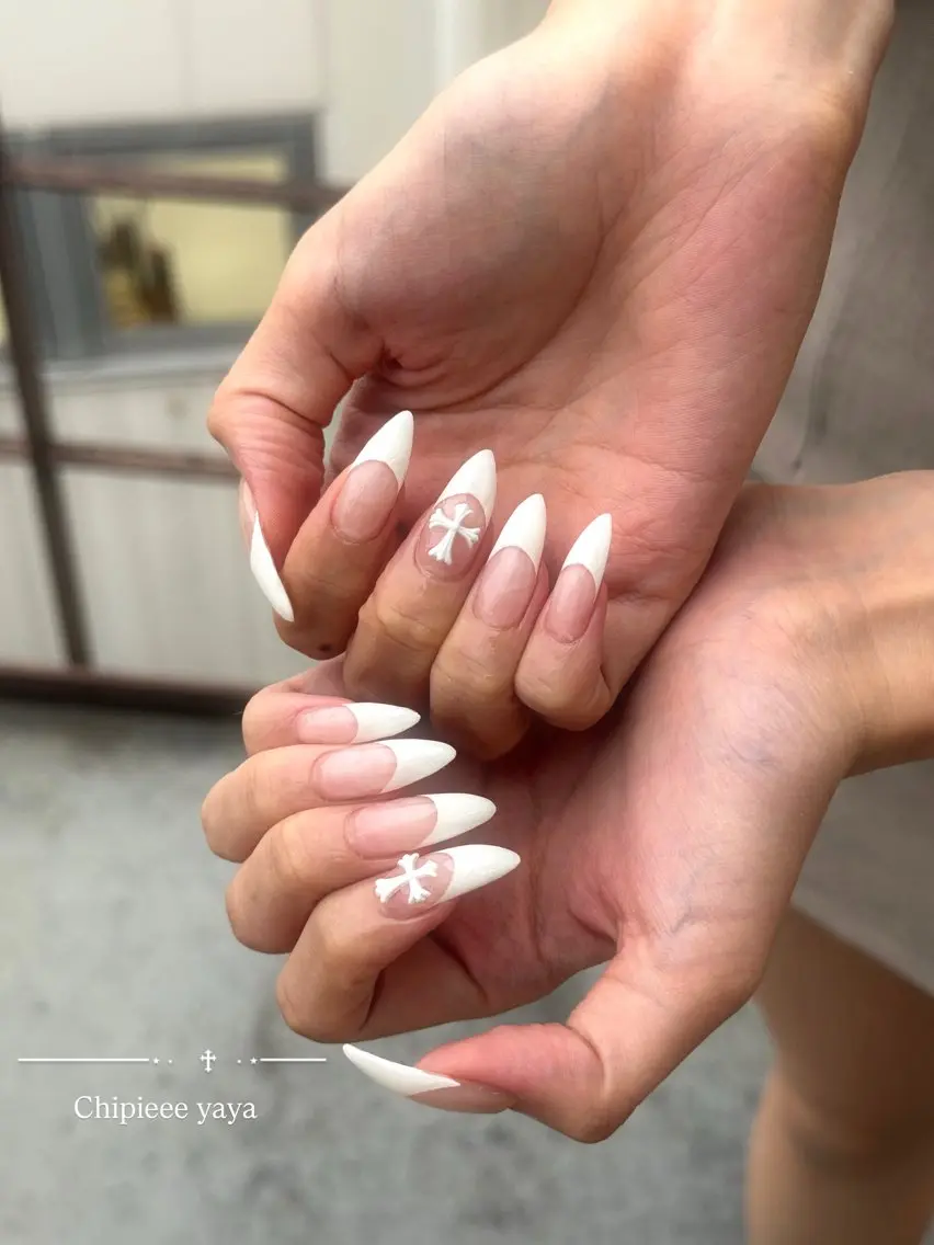 🪽フレンチネイル⭑.ᐟ（オフ込）の写真