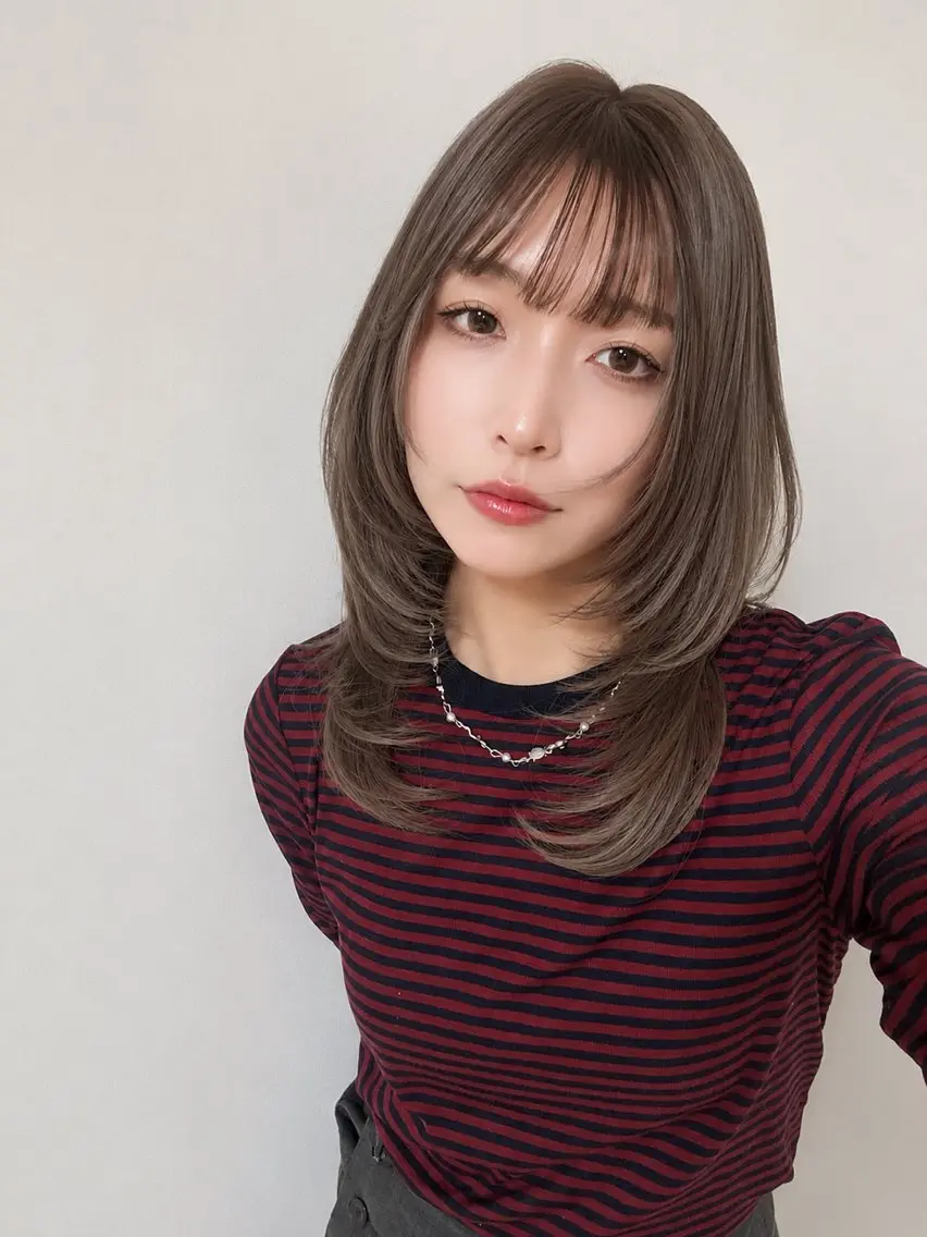 ミディアム 【韓国ヘア ×透明感カラー】芳川のヘアスタイル