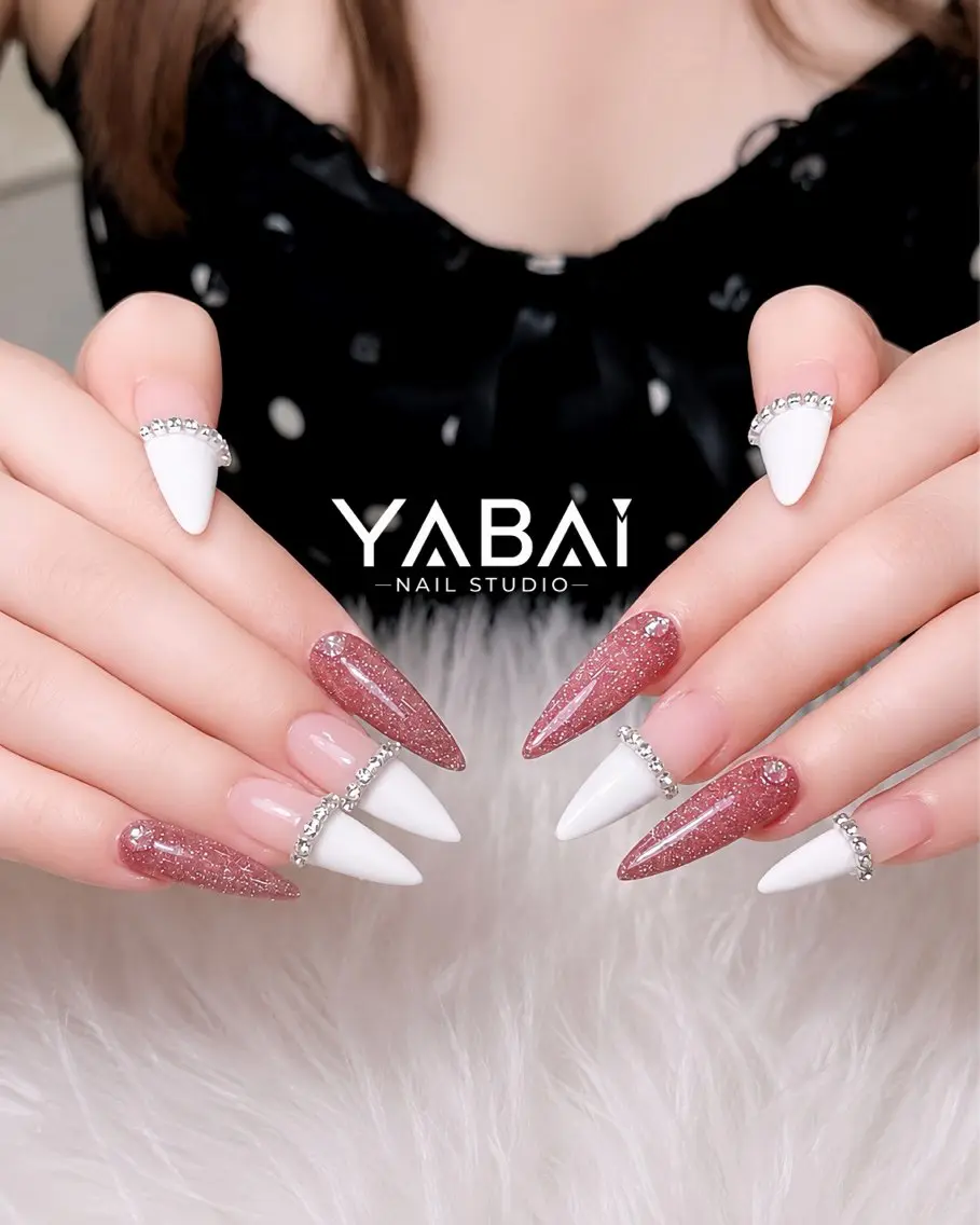 ネイル キラキラネイル ラメ(グリッター) ロングネイル ピンク シルバー YABAI NailStudioのネイルデザイン