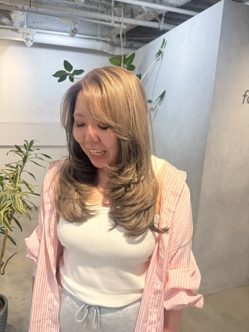 セミロング 新宿/顔周りカット +レイヤー=しずく♩のヘアスタイル