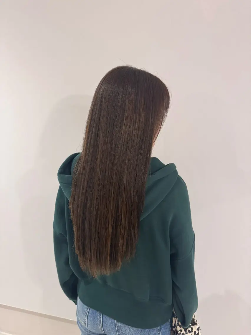 カラー ヘアカラー 坪井 れあのヘアスタイル