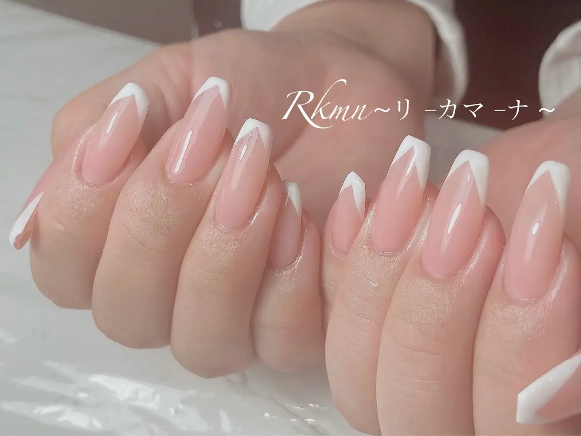 ネイル アートネイル フレンチネイル 持ち込み スカルプネイル ハンドネイル フットネイル ハンドケア Rkmn ~リ-カマ-ナ~のネイルデザイン