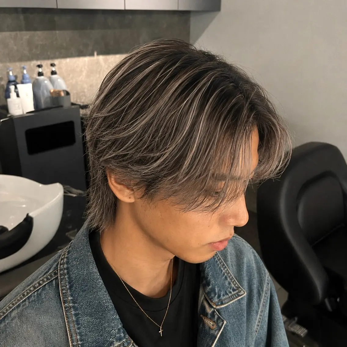 ミディアム カラー メンズ カット ヘアカラー 🇺🇸海外レイヤー 副店長Tsubasaのヘアスタイル