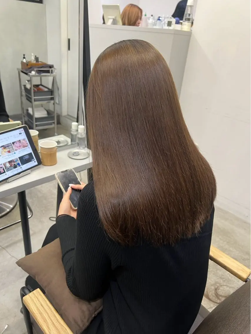 ロング パーマ 髪質改善 レイヤーカット 縮毛矯正 トリートメント 酸性ストレート 縮毛矯正 🍒モテ暖色カラー × うる艶✧ ゆなのヘアスタイル