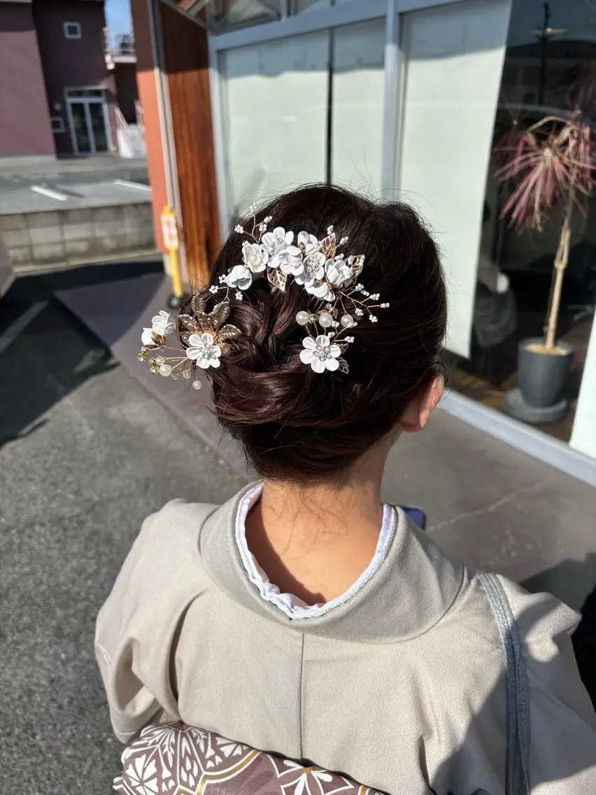 ヘアアレンジ 艶髪/透明感カラー 下山 萌華のヘアスタイル