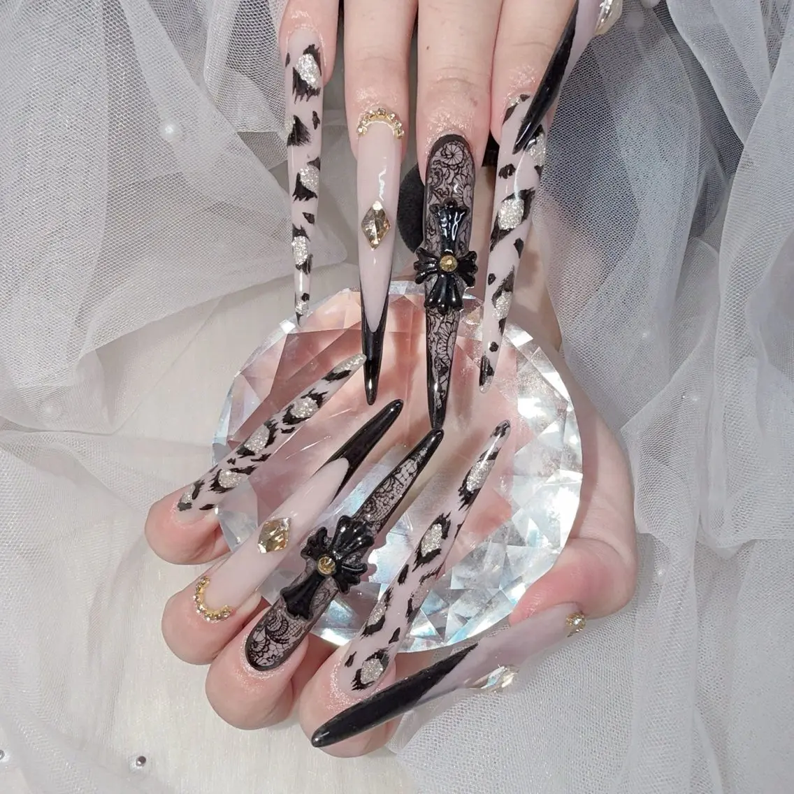 ネイル ロングネイル スーパーロングネイル ハンドネイル 中野駅徒歩5分💅 ラクロレのネイルデザイン