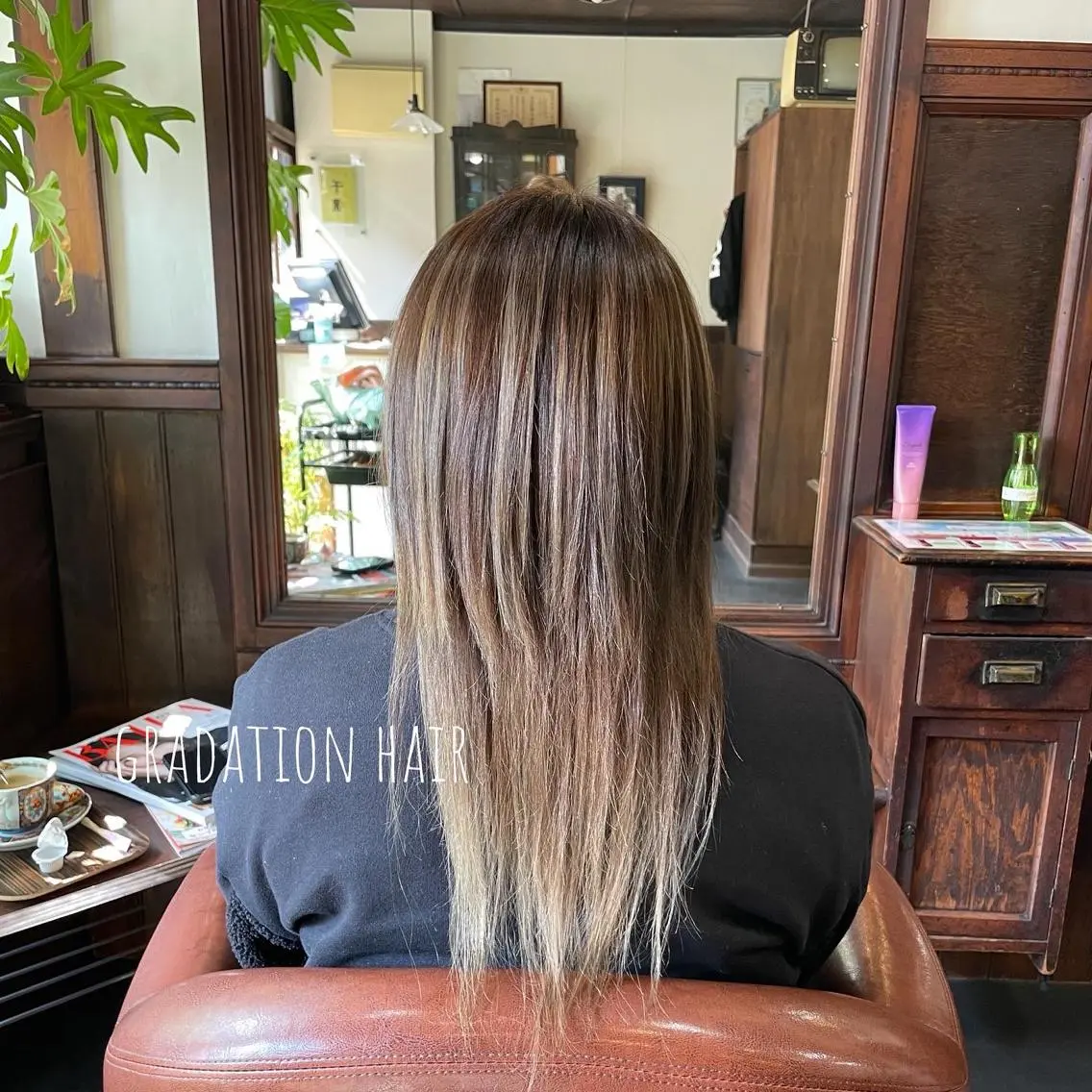 ロング カラー ヘアアレンジ ブリーチ ケアブリーチ グラデーションカラー ハイライトカラー オレンジ Hikari /京都駅美容室のヘアスタイル
