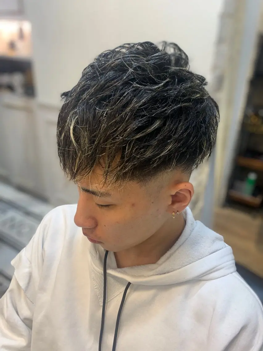カラー パーマ メンズ フリーランス理美容師 いさかのヘアスタイル