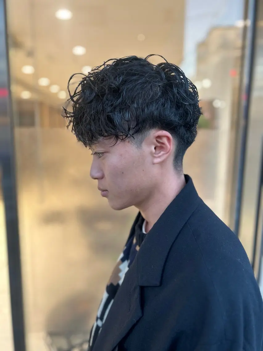 ショート パーマ メンズ カット パーマ ヘアセット メンズハイライト × perm Runoのヘアスタイル
