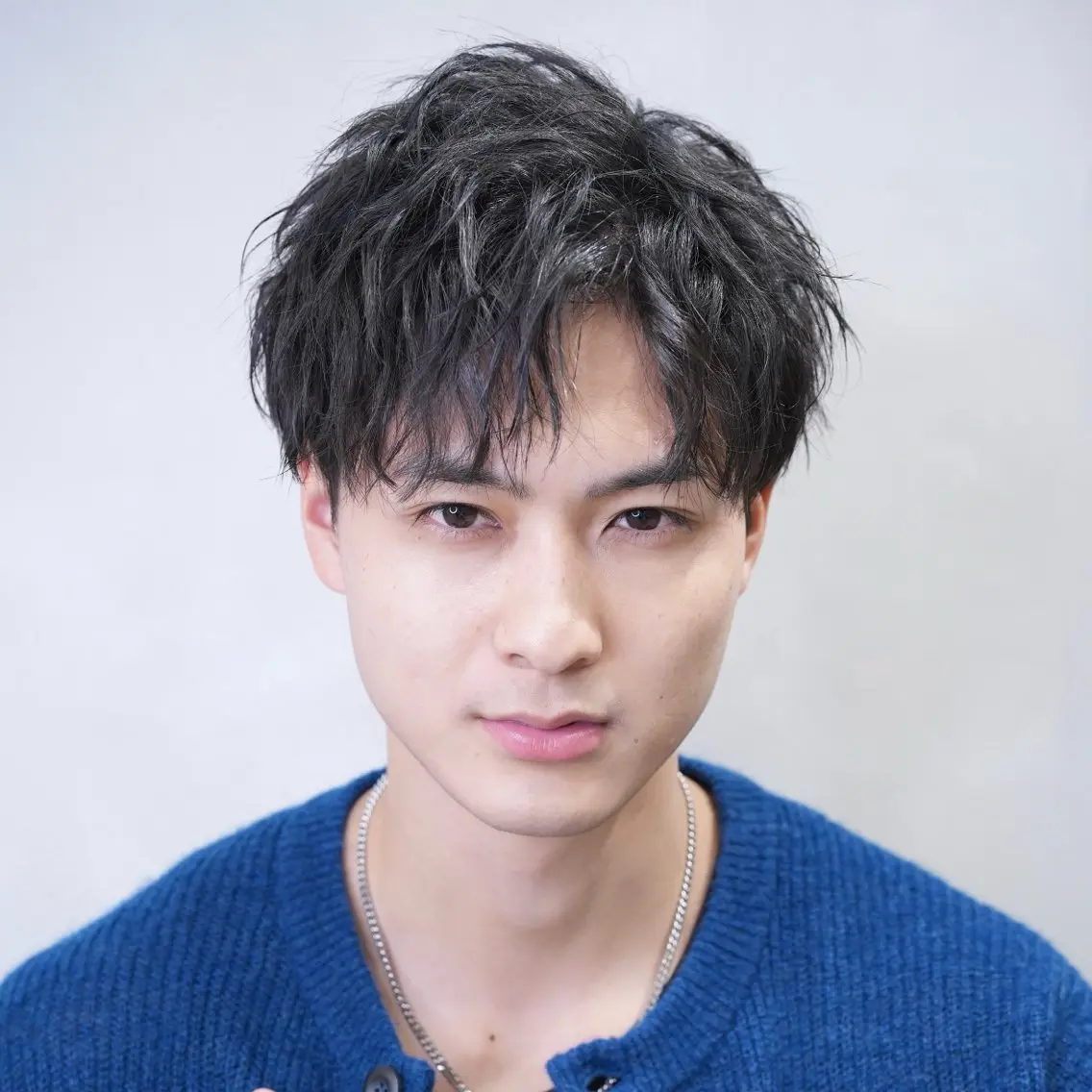 ショート パーマ トリートメント スパイラルパーマ 稲村侑斗ルーズパーマ メンズパーマのヘアスタイル