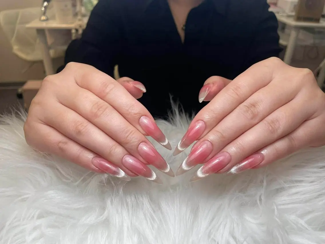 ネイル アートネイル ジェルネイル ニュアンスネイル シンプルネイル ハンドネイル Nie Nail Shinokuboのネイルデザイン