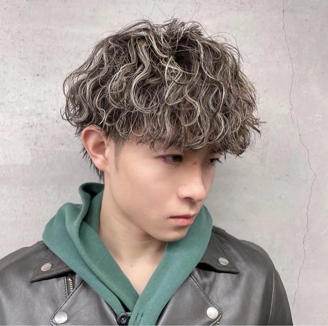 ショート パーマ メンズ カット パーマ 大人メンズパーマ メンズ特化　萱原大幹のヘアスタイル