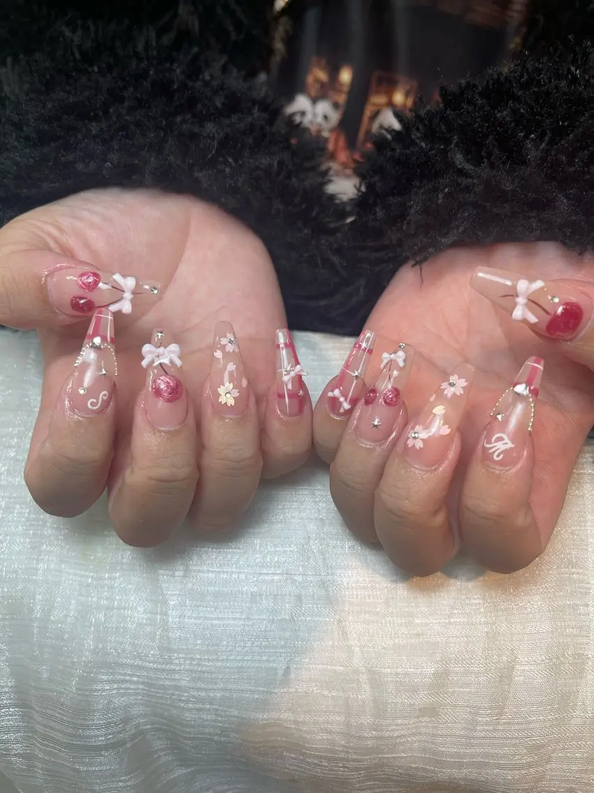 ネイル アートネイル ジェルネイル ニュアンスネイル シンプルネイル ネイルチップ ハンドネイル Nie Nail Hinatachanのネイルデザイン