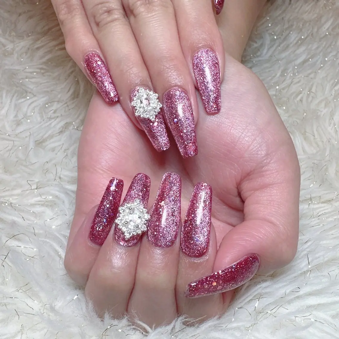 ネイル ロングネイル マグネットネイル ピンク EMU NAILのネイルデザイン