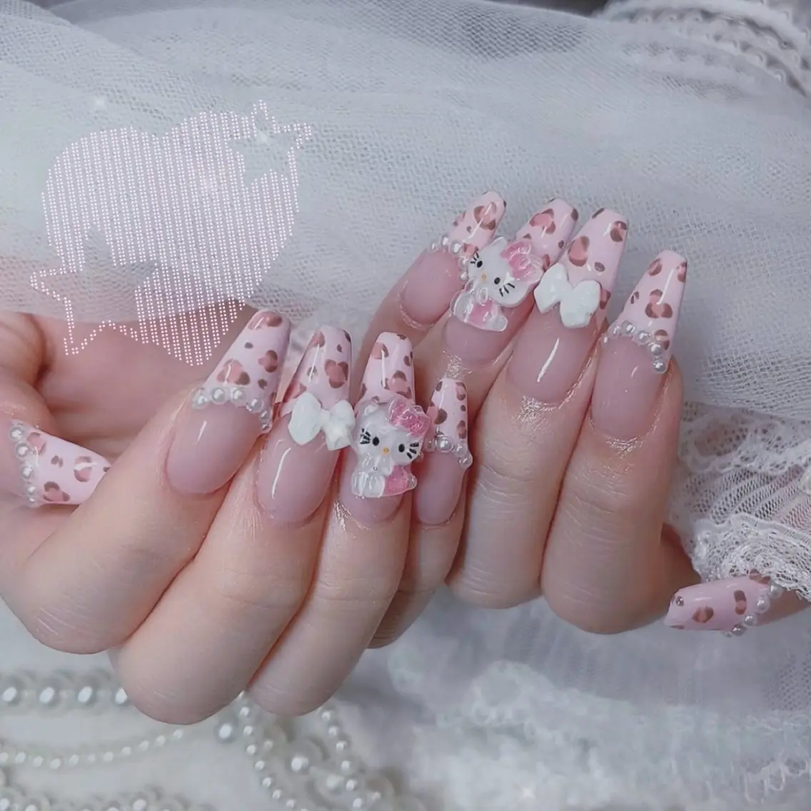 ネイル MINAMI໒꒱ Y2K、韓国ガーリーのネイルデザイン