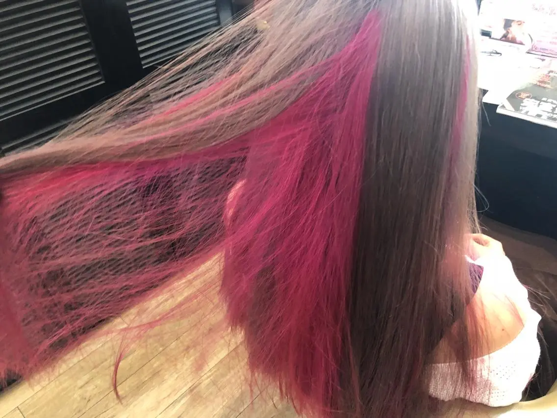 カラー ブリーチ ピンクカラー ヘアカラー スイトウ アオイのヘアスタイル