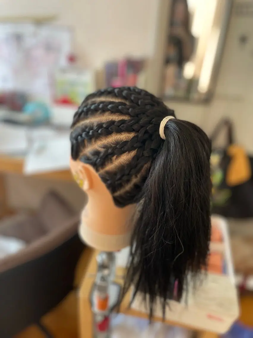 ロング ヘアアレンジ くどう みずきのヘアスタイル