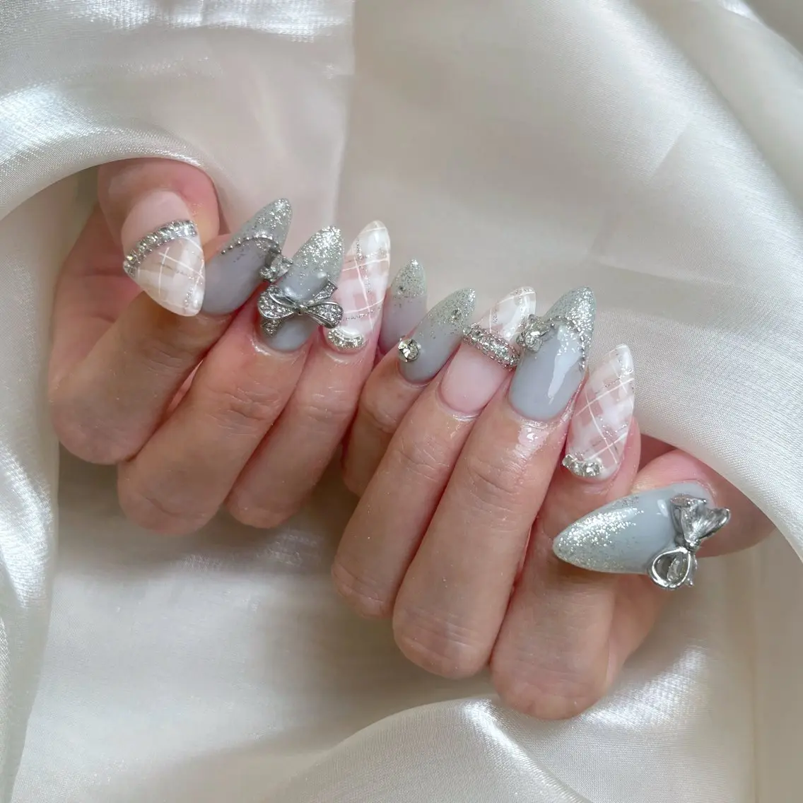 ネイル フットネイル フレンチネイル ジェルネイル ガーリー グラデーション ハンドネイル D.d Nail Moeのネイルデザイン