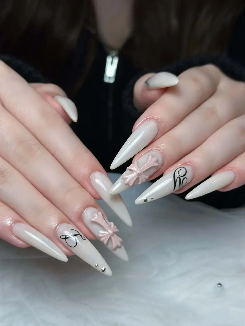 ネイル チークネイル ドット フレンチネイル グラデーション ハート ハンドネイル Julli NailStudioのネイルデザイン