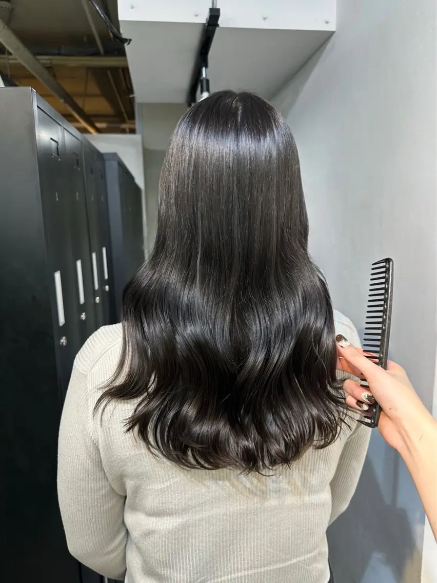 ロング カラー ［HOI］ ユウキのヘアスタイル