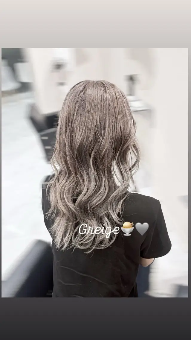 セミロング カラー ヘアカラー トリートメント 🫧ハイトーン 🌈透明感☘️らいのヘアスタイル