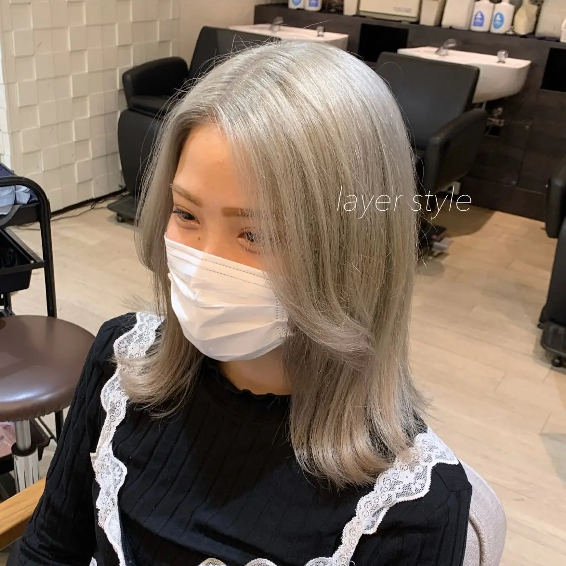 ミディアム カラー ブリーチ レイヤーカット 似合わせカット得意 💛RENA💛のヘアスタイル