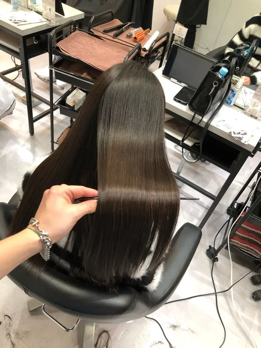 ロング カラー 縮毛矯正 トリートメント 🩵レイヤー✖︎ 髪質改善🩵リョウヤのヘアスタイル