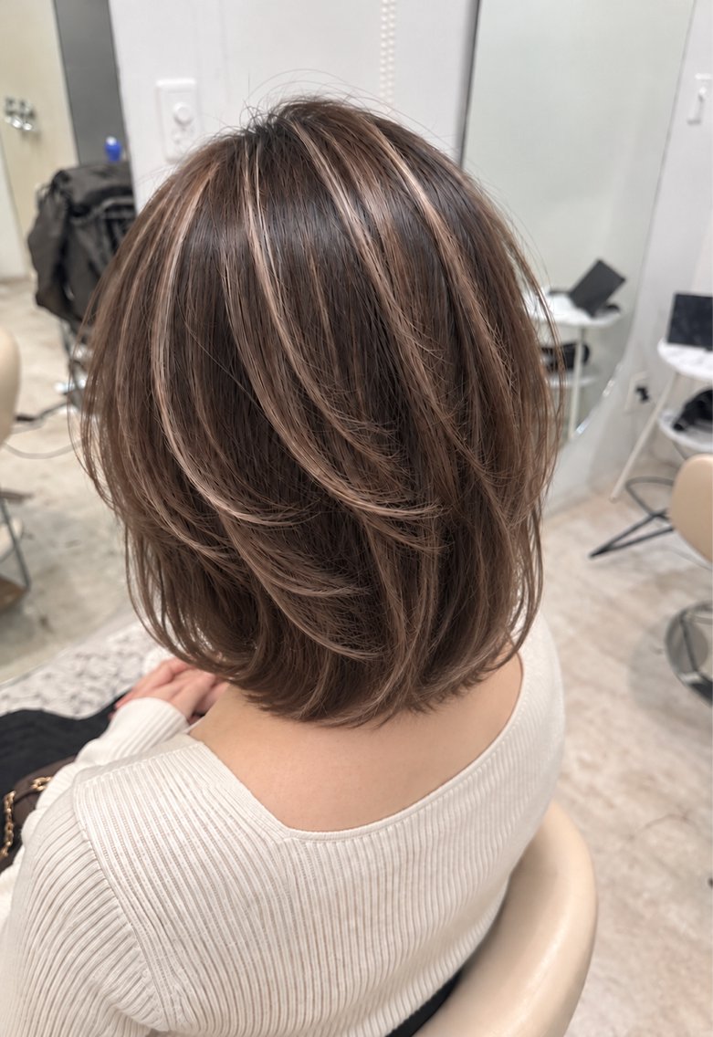 ミディアム 綿引茉由香/縮毛矯正 /小顔レイヤーカットのヘアスタイル