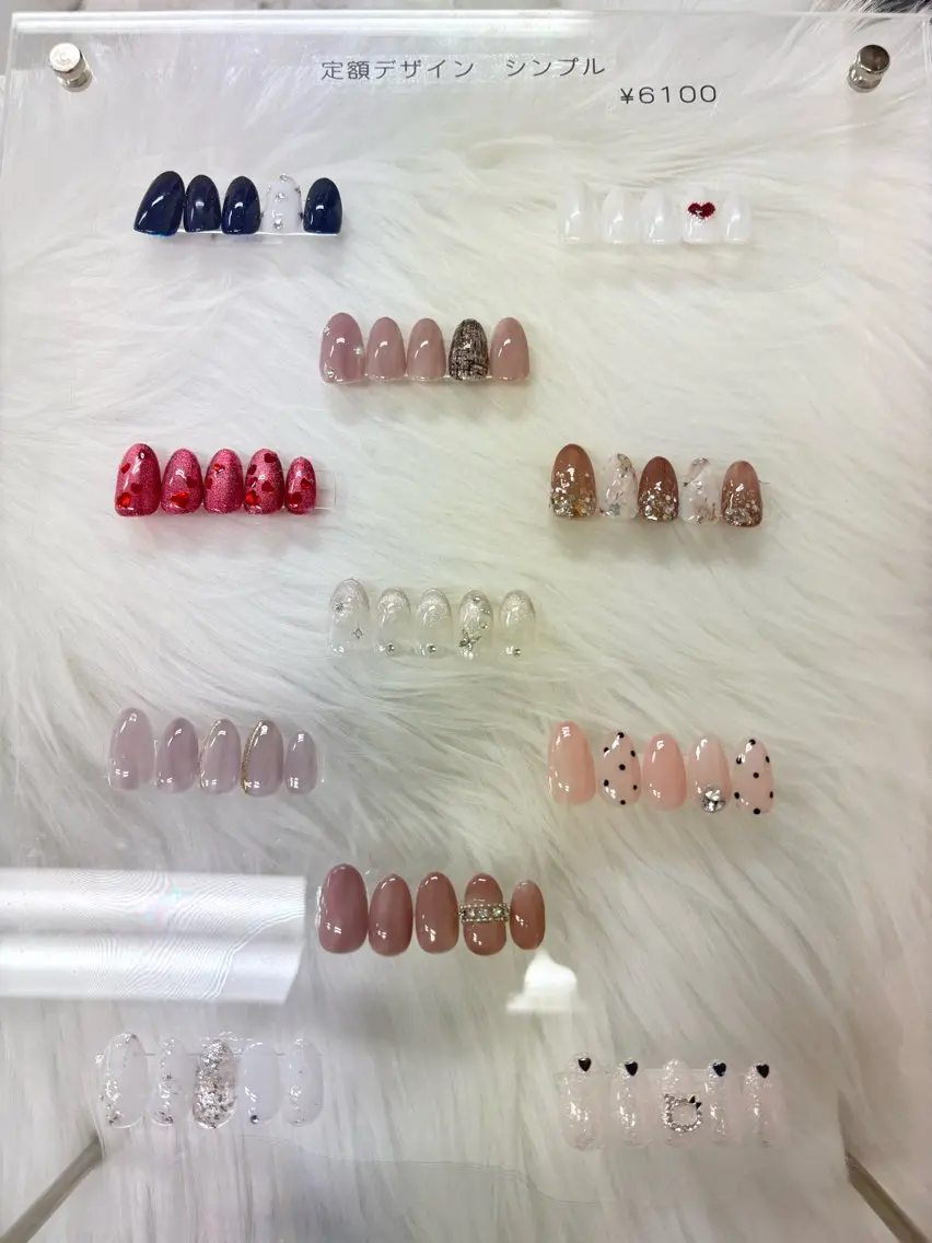 ネイル シンプルネイル ハンドネイル NANA RIKOのネイルデザイン