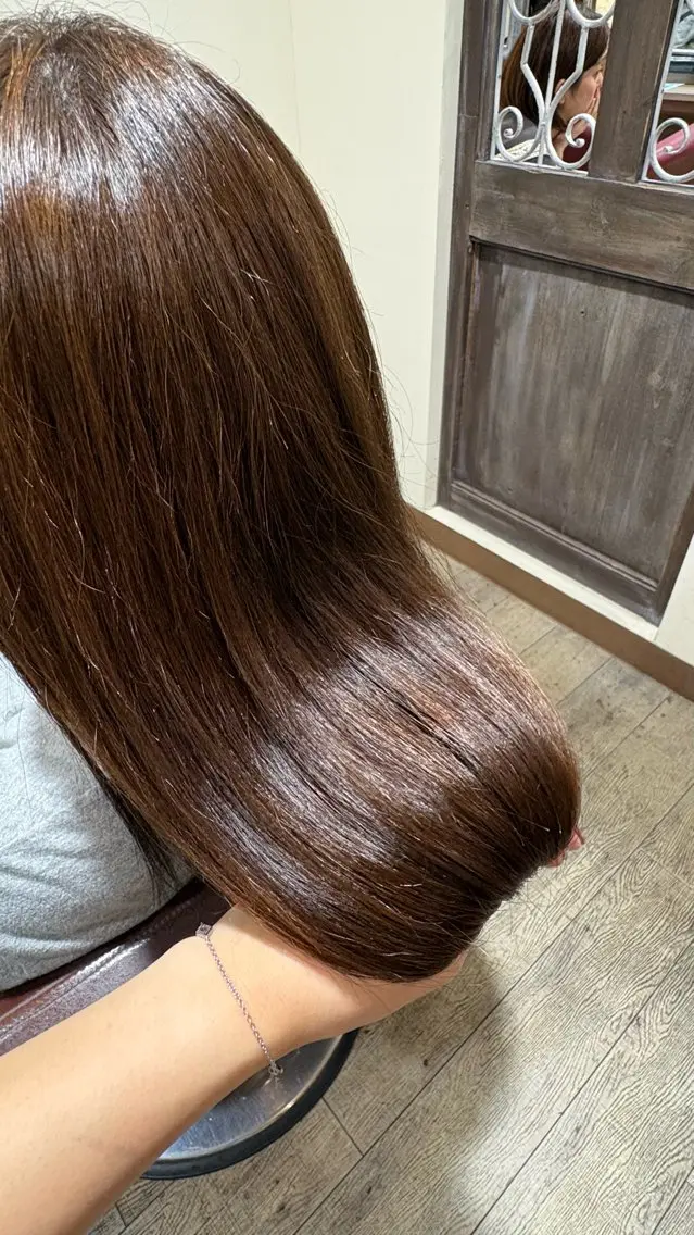 セミロング 宇井 沙世子のヘアスタイル