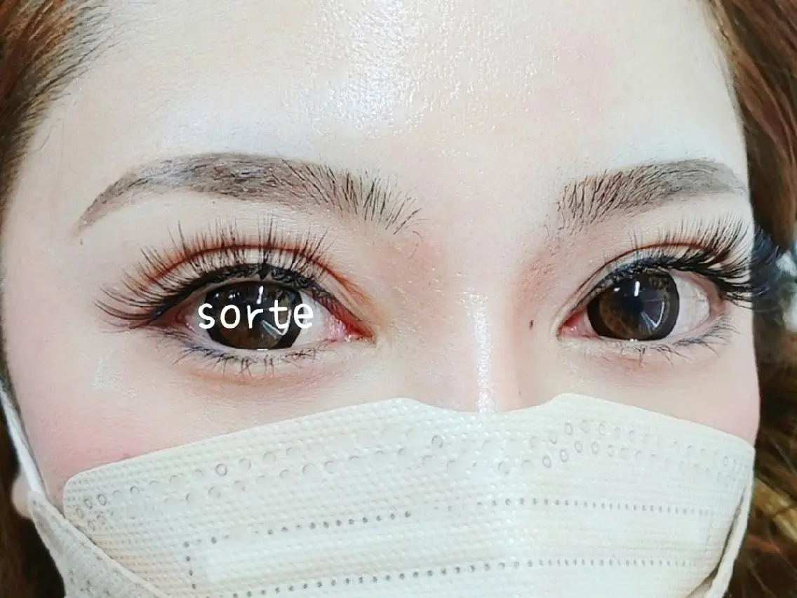 マツエク・マツパ ボリュームラッシュ eye salon sorteのマツエク・マツパデザイン