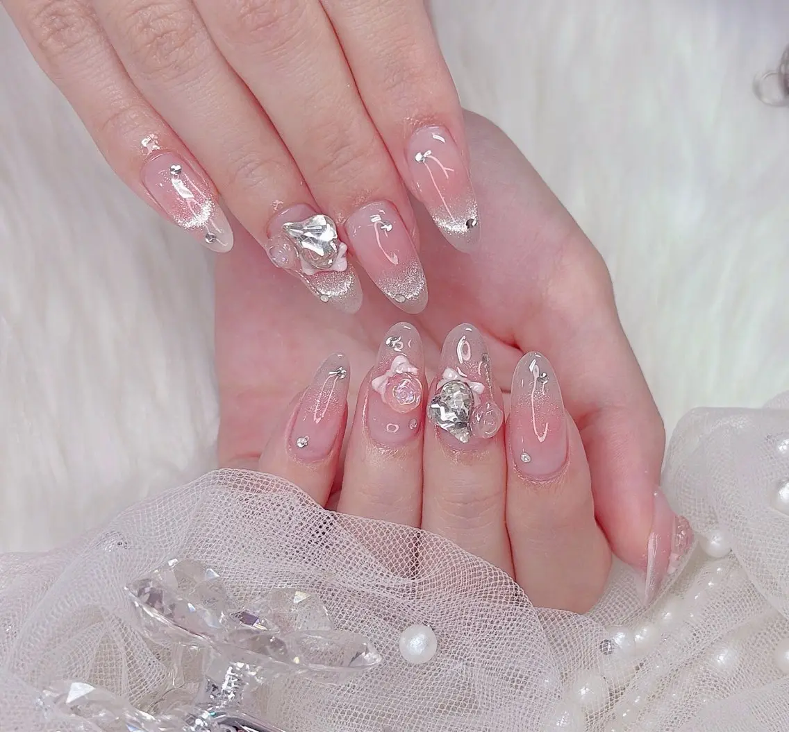 ネイル ハンドネイル フットネイル ハンドケア R salonのネイルデザイン