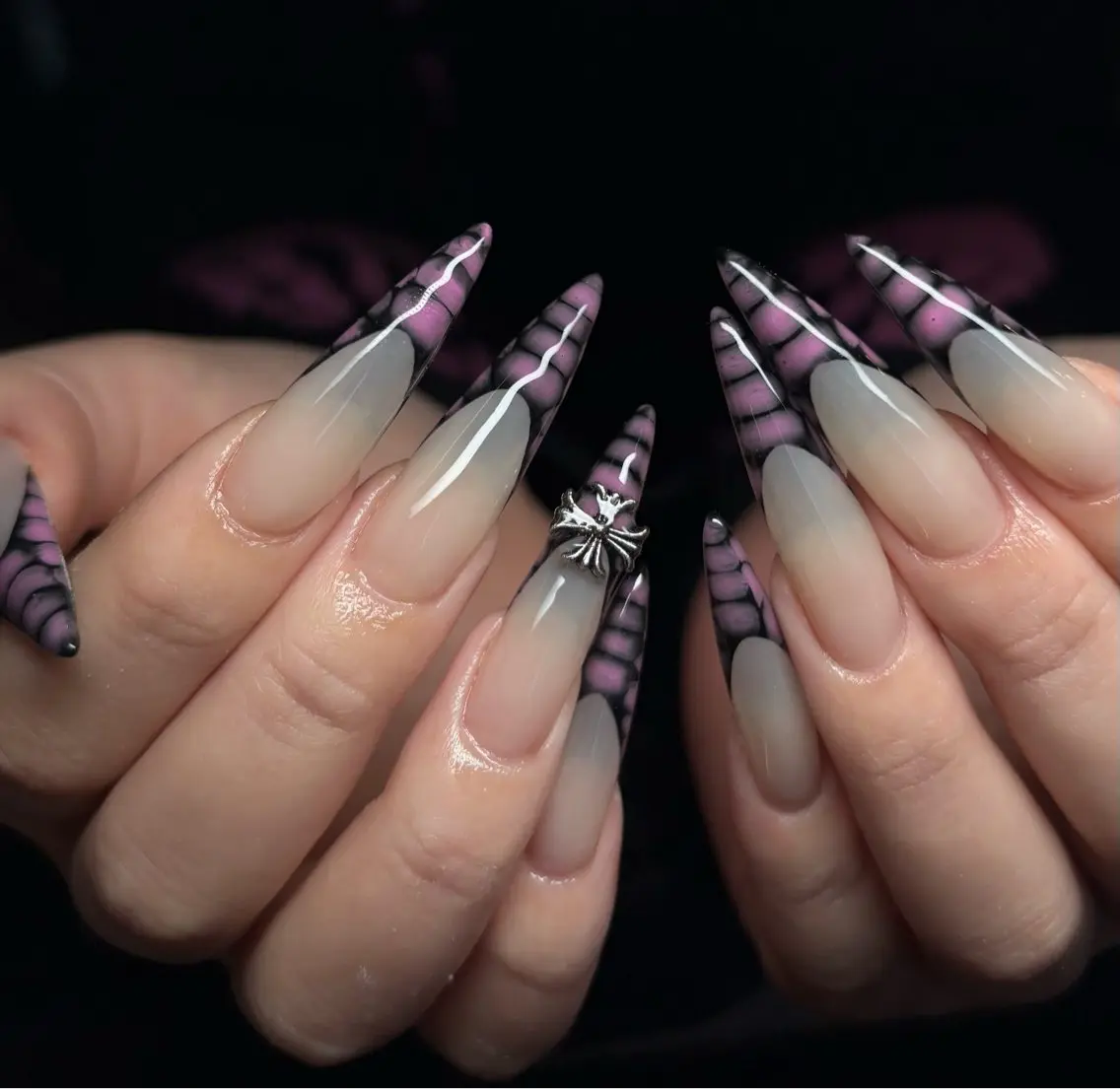 ロング ハンドネイル SEINA_ NAIL🐈‍⬛💗のネイルデザイン