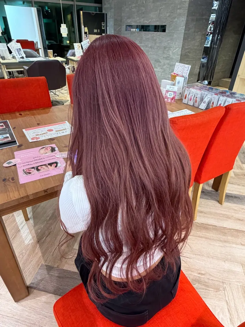 ロング カラー 加藤 千穂のヘアスタイル