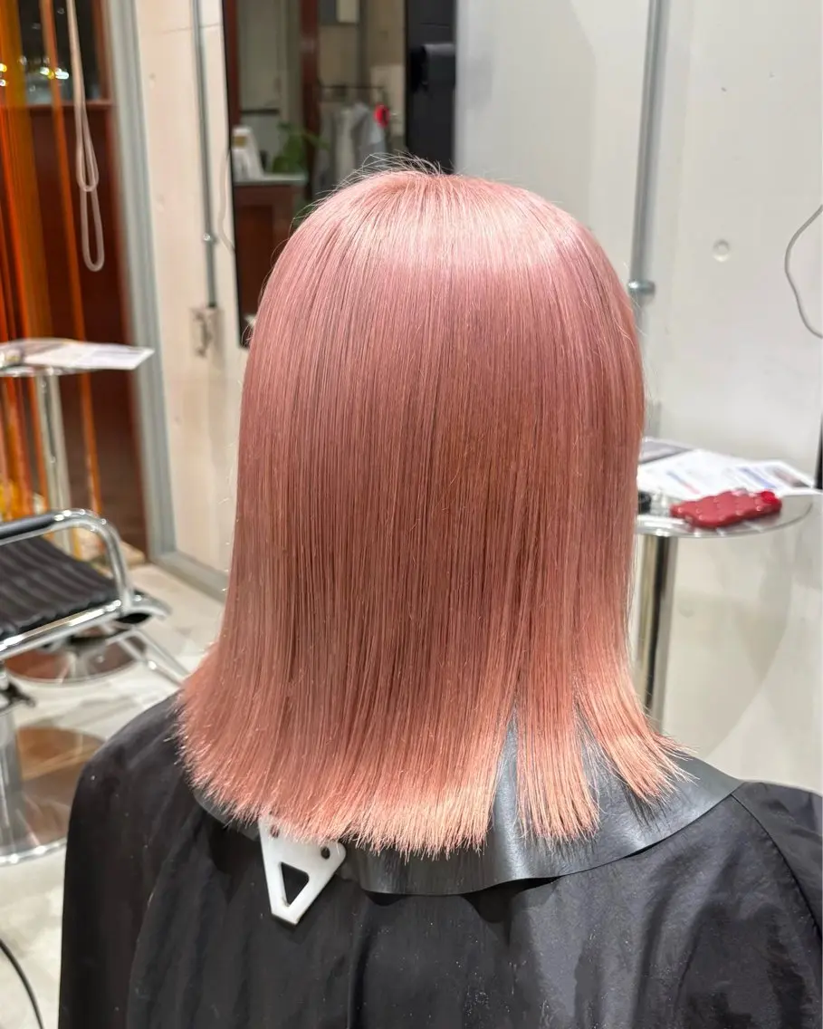 ショート カラー ヘアカラー 閼伽井 誇和のヘアスタイル